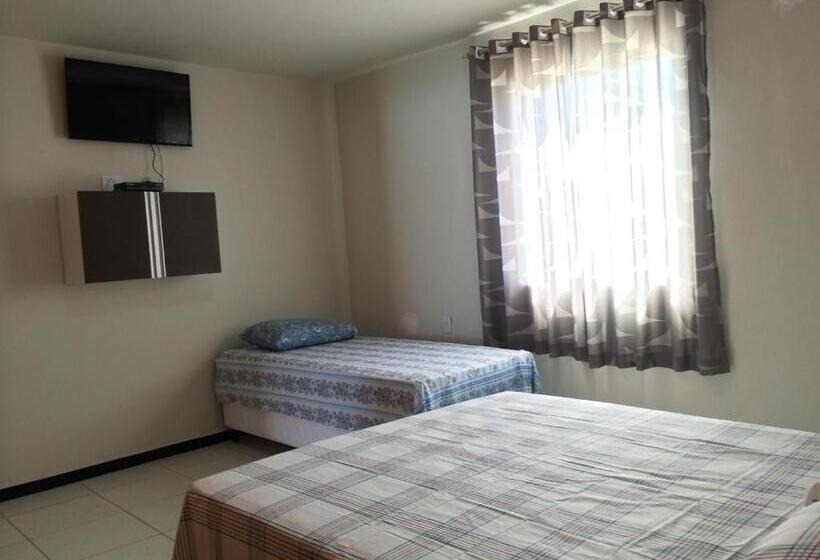 اتاق استاندارد سه تخته با بالکن, Pousada Casa Bella