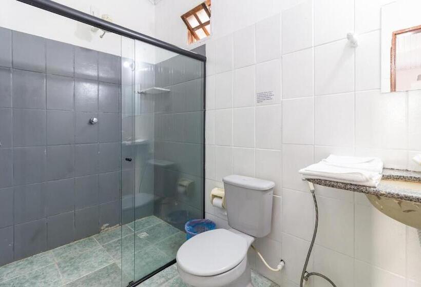 Standard Triple Room, Pousada Flor Do Dendê