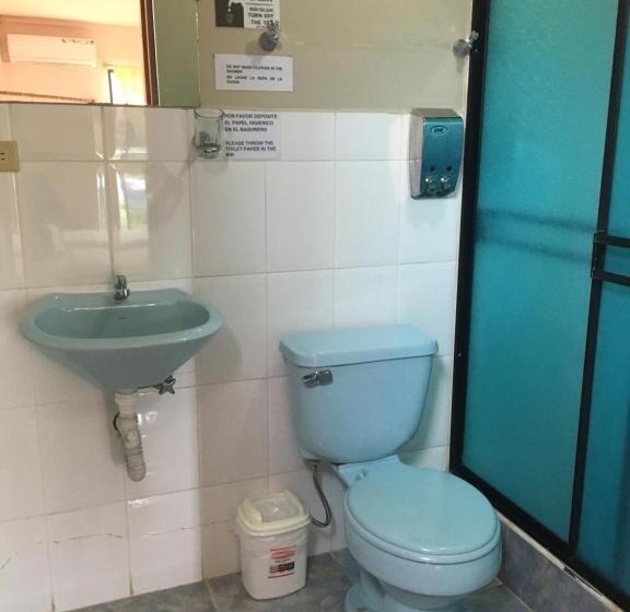 Номер Стандарт с Балконом, Hostal Nathaly