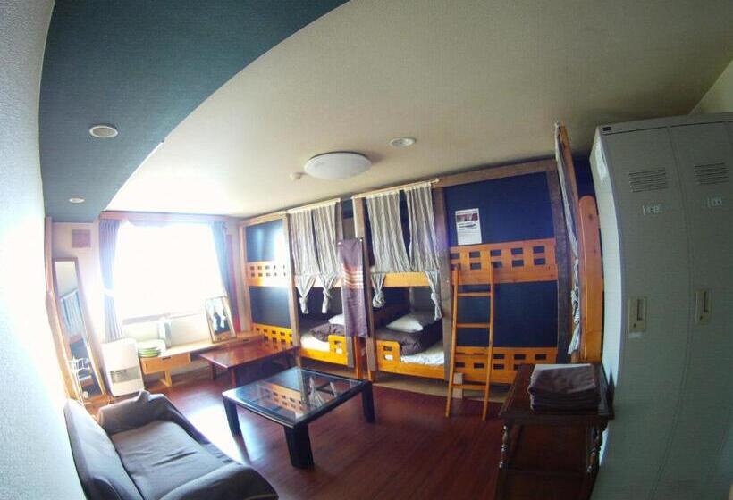 غرفة قياسية رباعية, P Dash Garden Backpackers