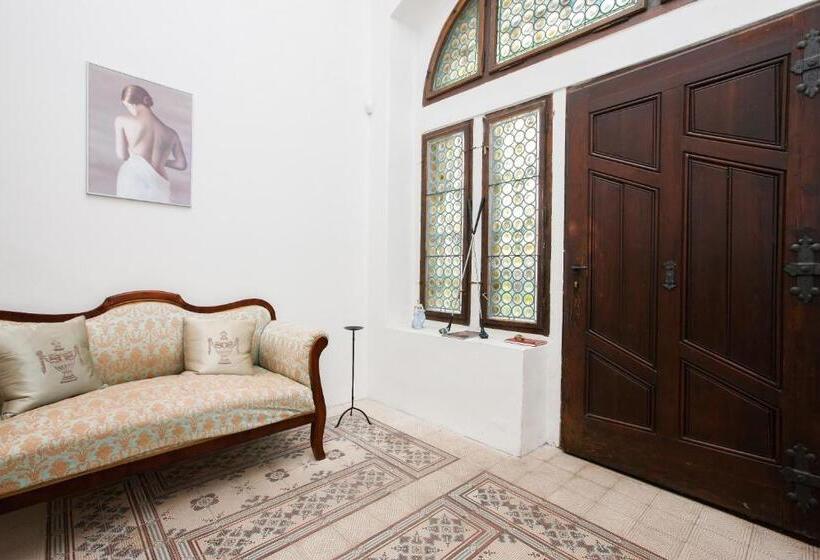 اتاق استاندارد, Vila Walter & Son