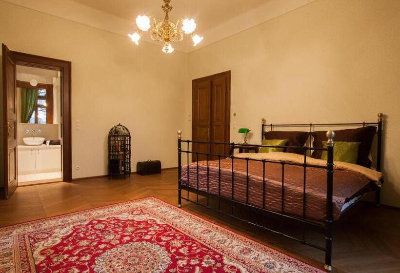اتاق استاندارد, Vila Walter & Son