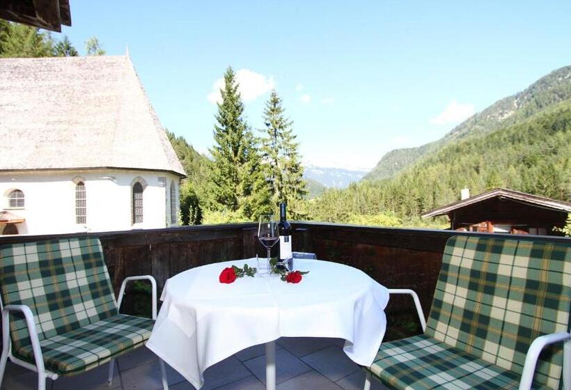 Трехместный Номер Стандарт с Балконом, Gasthof St. Adolari