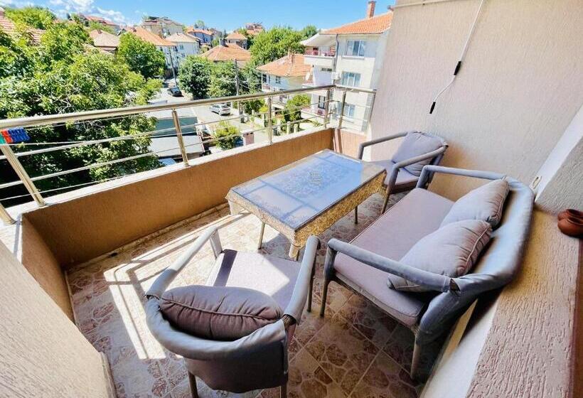 带2个卧室的公寓, Kastela Guest House