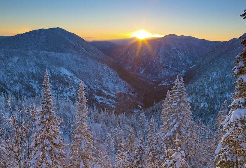 Номер Стандарт Вид на Горы, Auberge De Montagne Des Chic Chocs Mountain Lodge   Sepaq