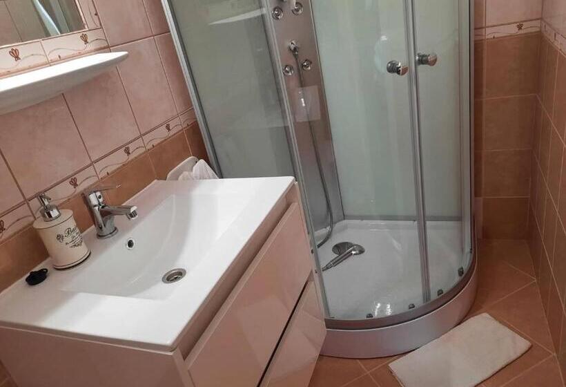Chambre Standard, Kék Lagúna Wellness Apartmanok