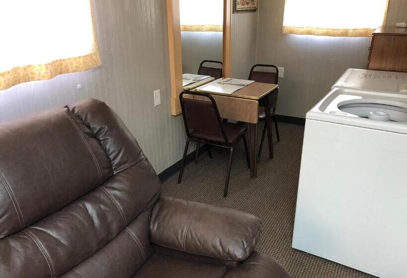 Номер Стандарт, Town N  Country Motel
