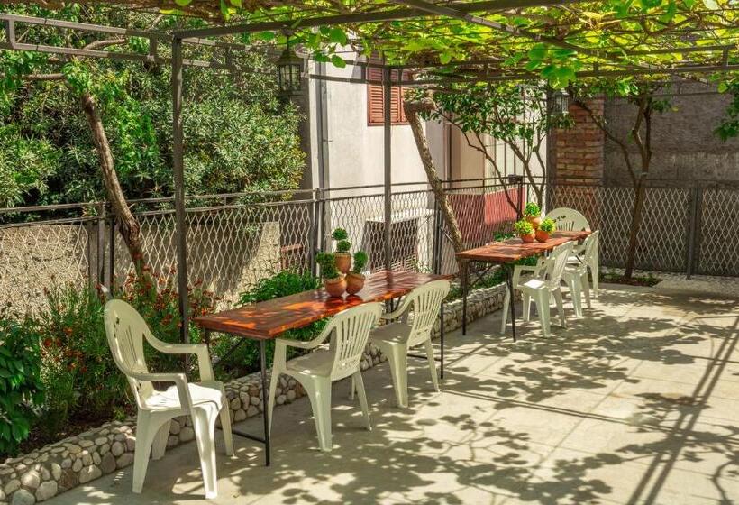 اتاق استاندارد, Rooms Molabeciri