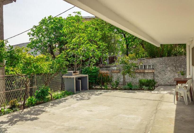 اتاق استاندارد سه نفره, Rooms Molabeciri