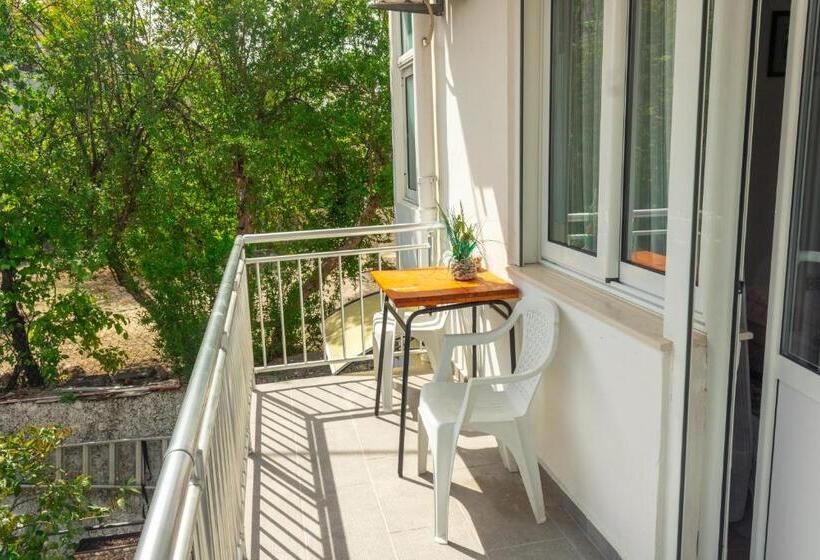 اتاق استاندارد با بالکن, Rooms Molabeciri