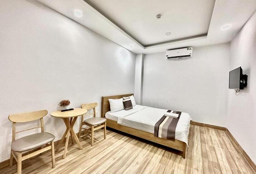 اتاق سوپریور, The Jade Hotel Near Tan Son Nhat Airport