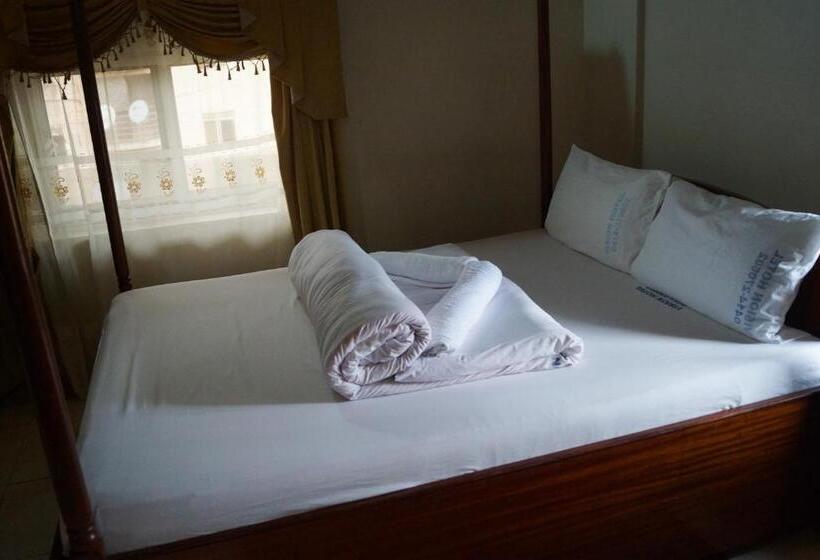 اتاق استاندارد یک نفره, Vision Hotel Kampala