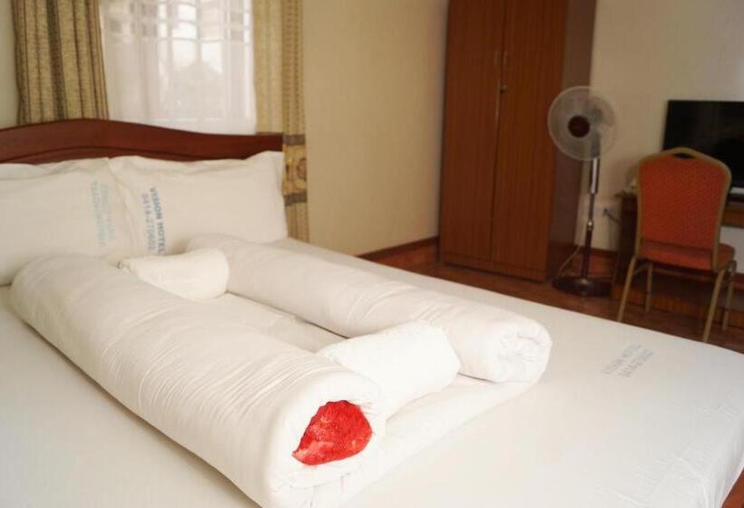 اتاق استاندارد یک نفره, Vision Hotel Kampala