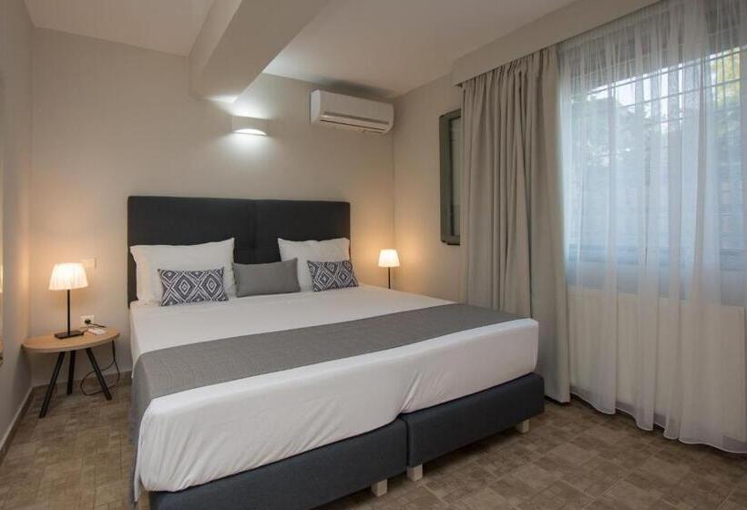 سوییت با استخر, Golden Coast Resort