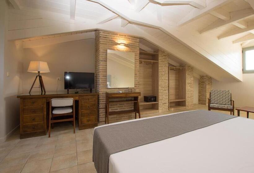 آپارتمان 2 خوابه, Golden Coast Resort