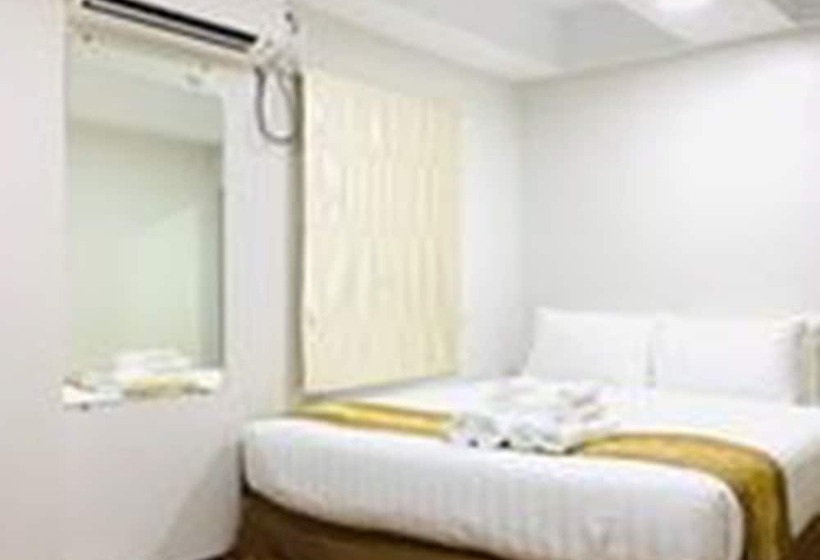 Standard Room, Shin Ye Htut
