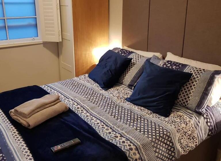 Family Suite, Saracens House
