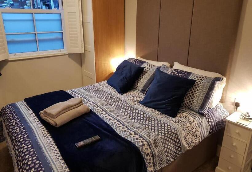 Family Suite, Saracens House