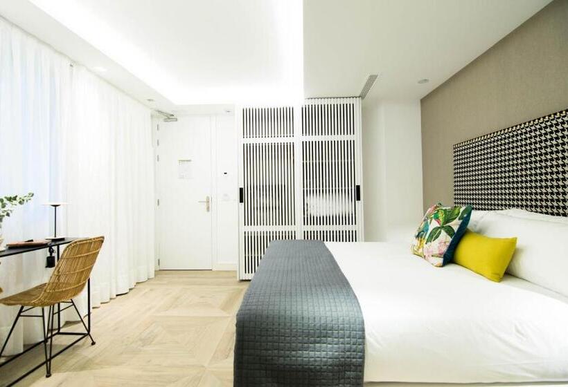 Номер Стандарт Внутренний, Myr Marqués House