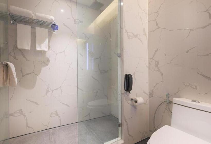 스탠다드 룸 킹사이즈 침대, Best Western Plus Metro Clark