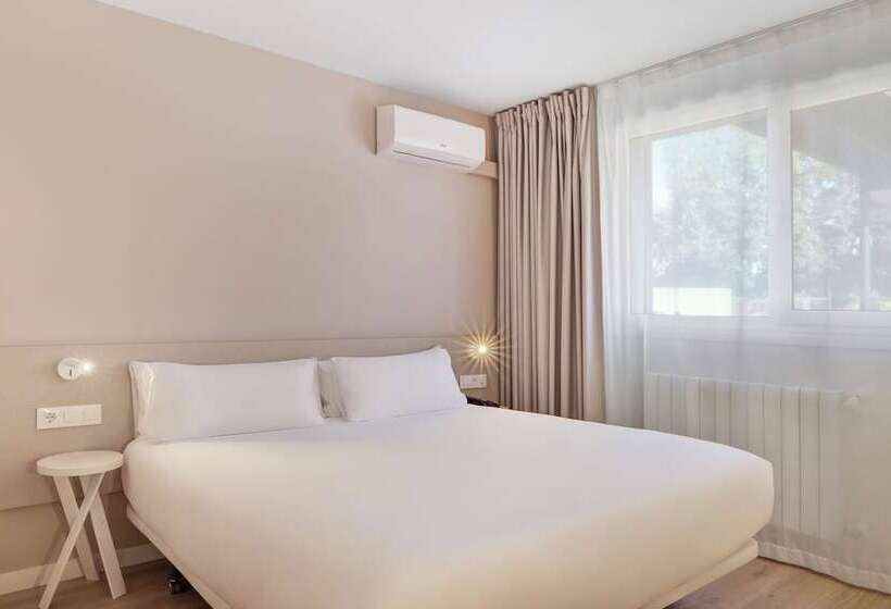 Номер Стандарт Индивидуальный, B&b Hotel Oviedo