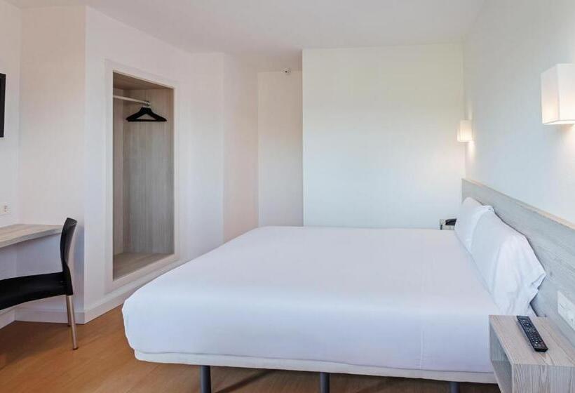 Quarto Superior, B&b Hotel Oviedo