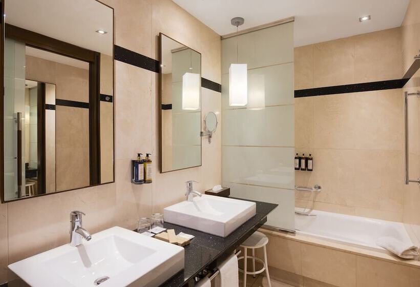 اتاق پرمیوم, Eurostars Hotel De La Reconquista