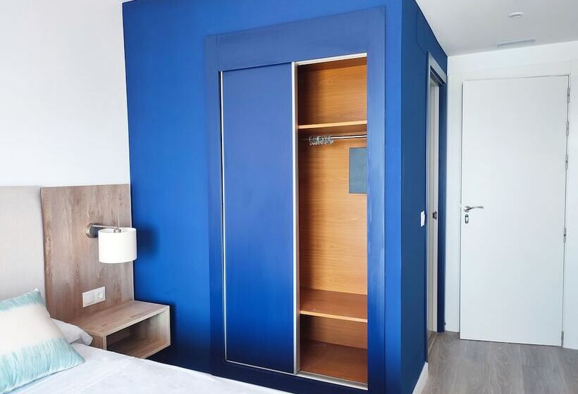 اتاق استاندارد با چشم‌انداز شهر, Flats Friends Mar Blau