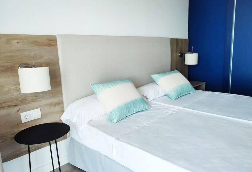 اتاق استاندارد با چشم‌انداز شهر, Flats Friends Mar Blau