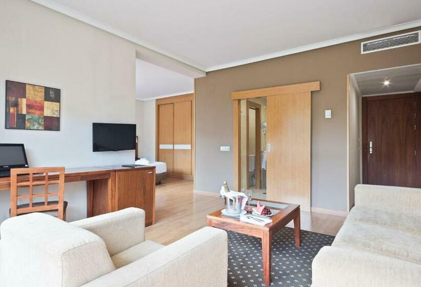 سوییت جونیور, Sercotel Los Llanos