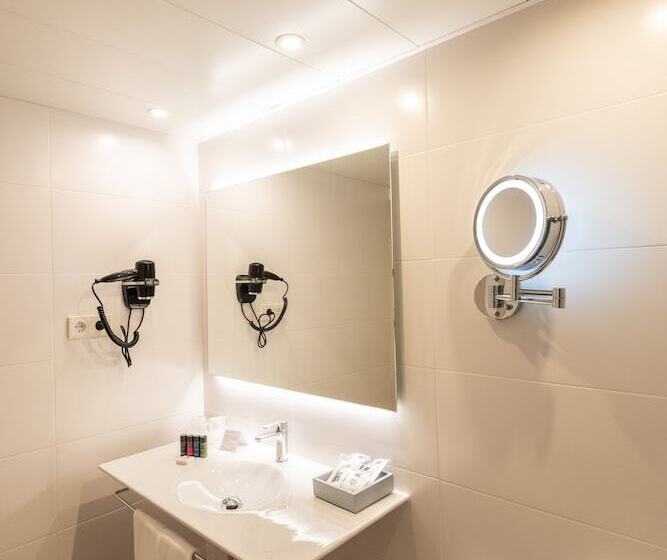 Номер Стандарт, Atenea Rekord Suites