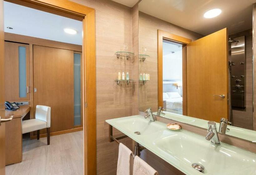 سوییت جونیور, Condesa
