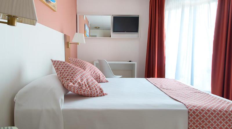 Номер Стандарт Вид на Бассейн, Ght Balmes, Hotel Aparthotel&splash