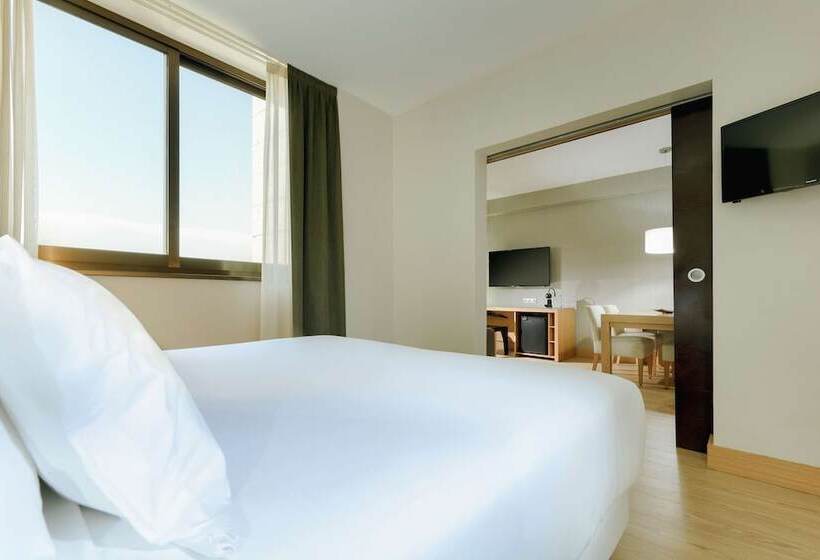سوییت, Hesperia Barcelona Sant Just