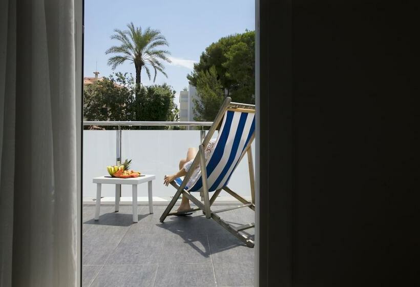 Chambre Triple Deluxe, Ibersol Antemare - Adults Only