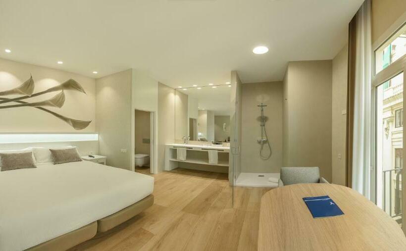 سوئیت جونیور پریمیوم, Melia Plaza Valencia