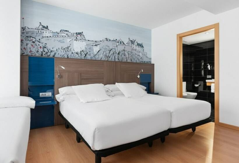 스탠다드 트리플 룸, Eurostars Blue Coruna