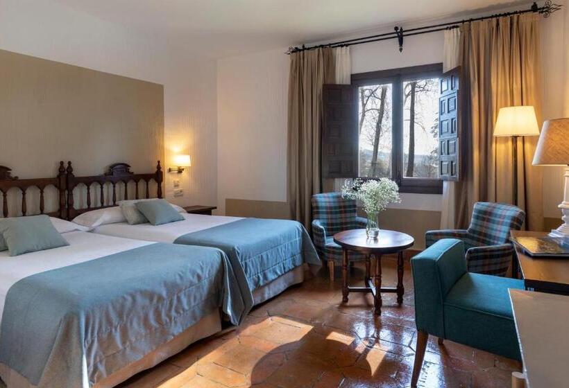 Номер Стандарт, Parador De Jarandilla De La Vera