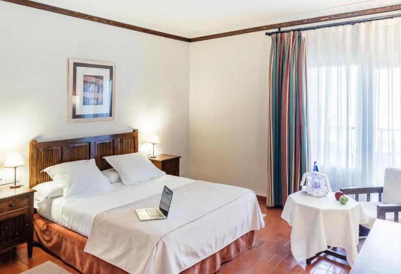 Номер Стандарт, Parador De Manzanares