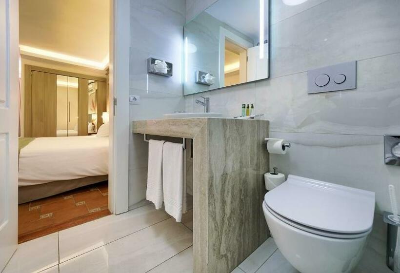 Люкс Вид на Бассейн, Bull Costa Canaria & Spa - Adults Only