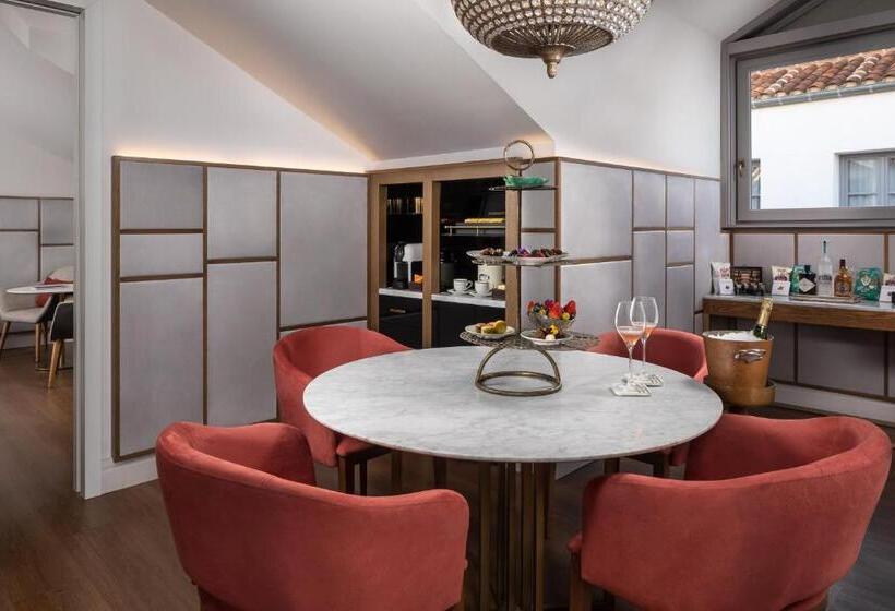 프레지덴셜 스위트, Gran Hotel Inglés, The Leading Hotels of The World