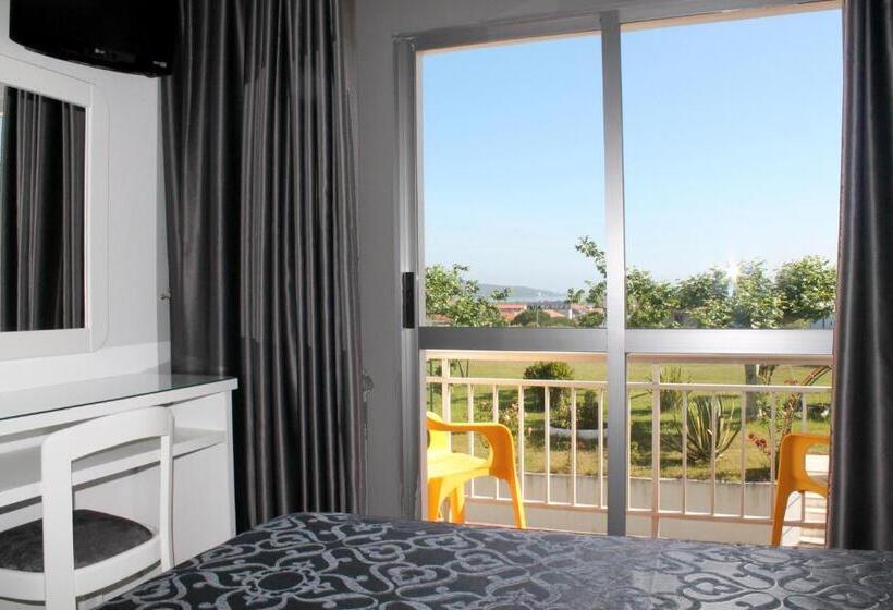 Standard Triple Room with Terrace, Marola