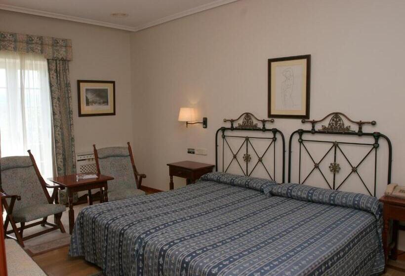سوییت جونیور, Pousada De Portomarín
