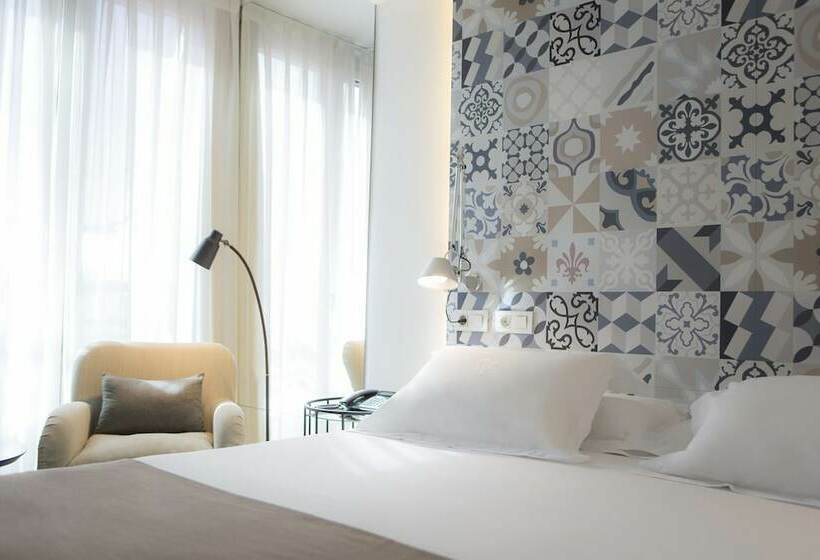 Quarto Estandar, Vincci Soma
