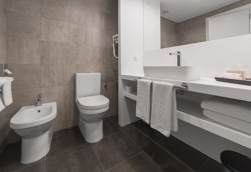 Quarto Economy, Vincci Soma