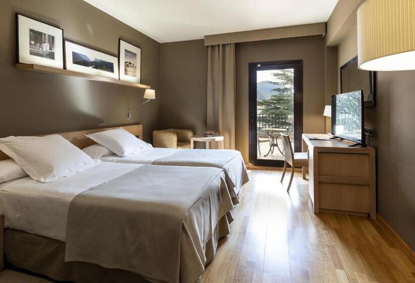 Номер Стандарт, Parador de La Seu D'Urgell