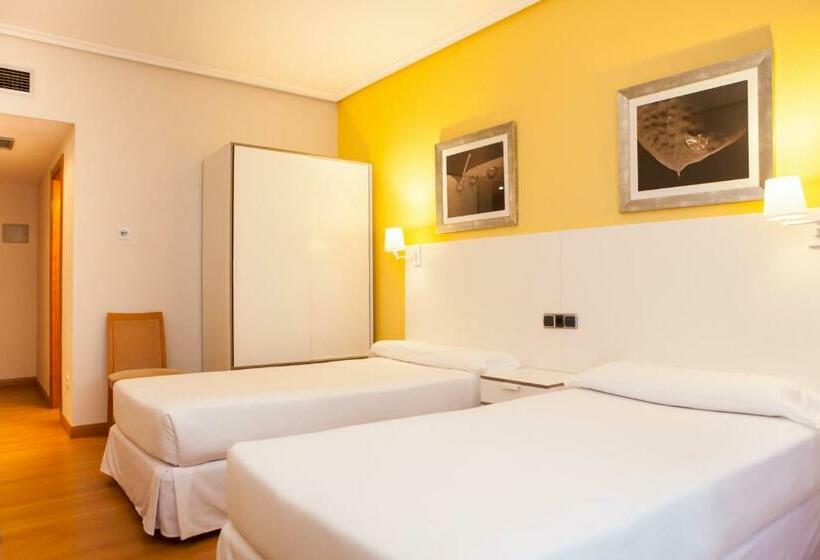 اتاق استاندارد, Sercotel Tres Luces
