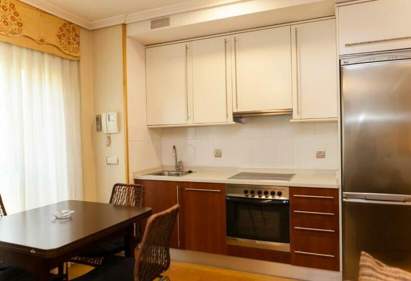استودیوی استاندارد, Sercotel Tres Luces