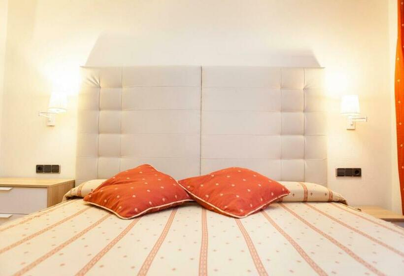 سوییت جونیور, Sercotel Tres Luces
