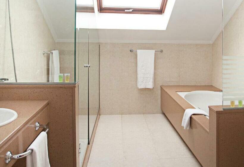 سوییت جونیور, Sercotel Tres Luces